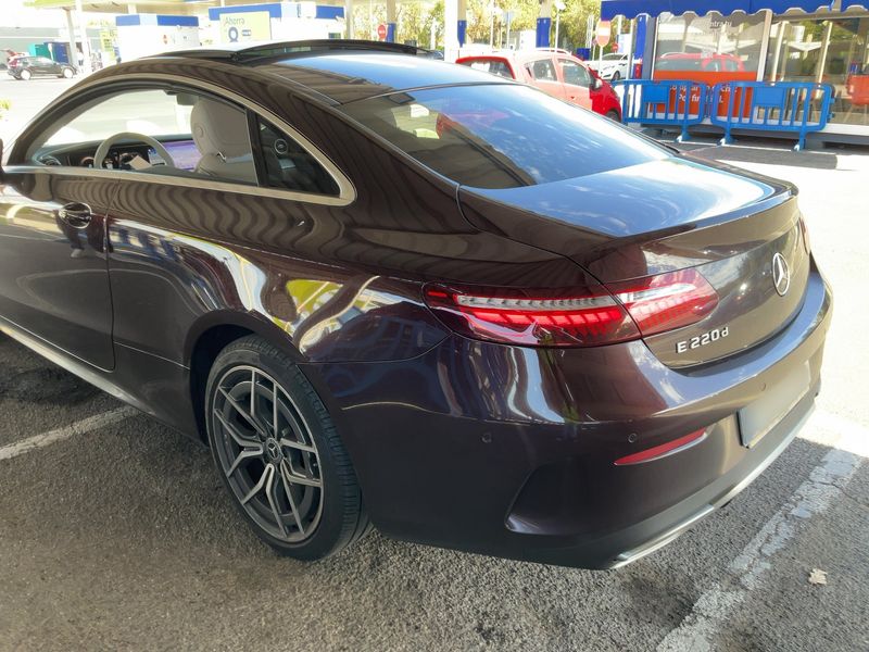 Mercedes-Benz E-Klasse E 220 d AMG Line — zdjęcie 3