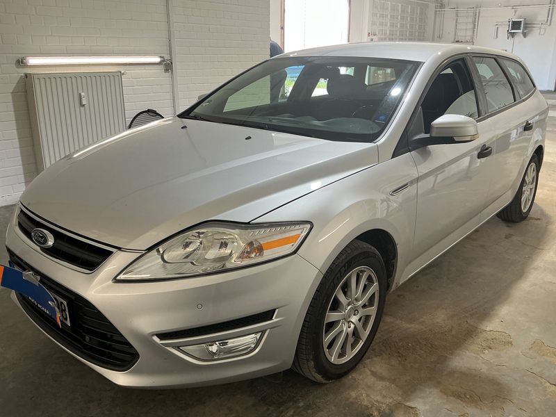 Ford Mondeo 1.6 TDCi Ambiente 2012 – снимка 1