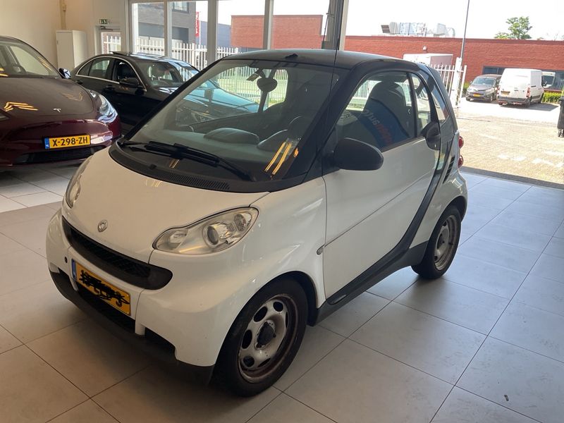 Smart fortwo 1.0 Micro Hybrid Drive pure 2010 – снимка 1