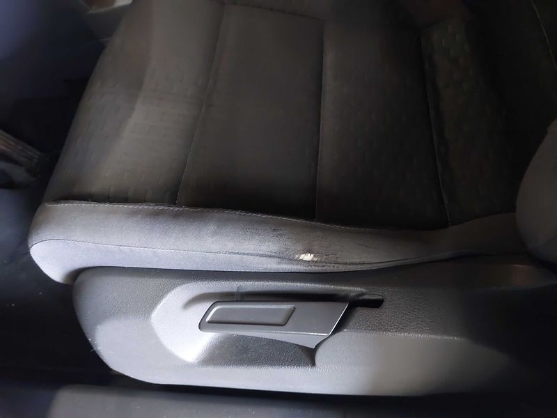 Volkswagen Touran 1.9 TDI Trendline 2009 – снимка 37