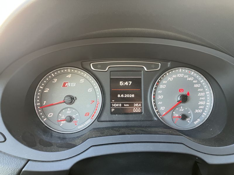 Audi RS Q3 2.5 TFSI quattro — zdjęcie 12