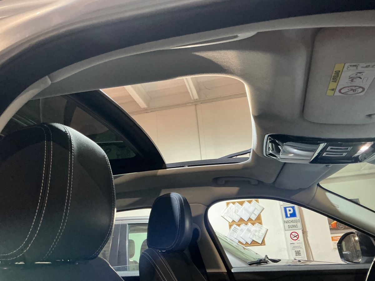 Land Rover 2019 — photo 30