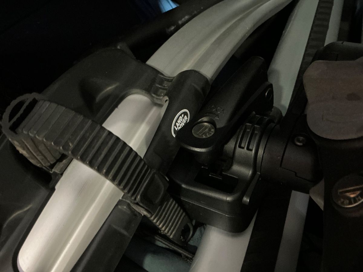 Land Rover 2019 — photo 27