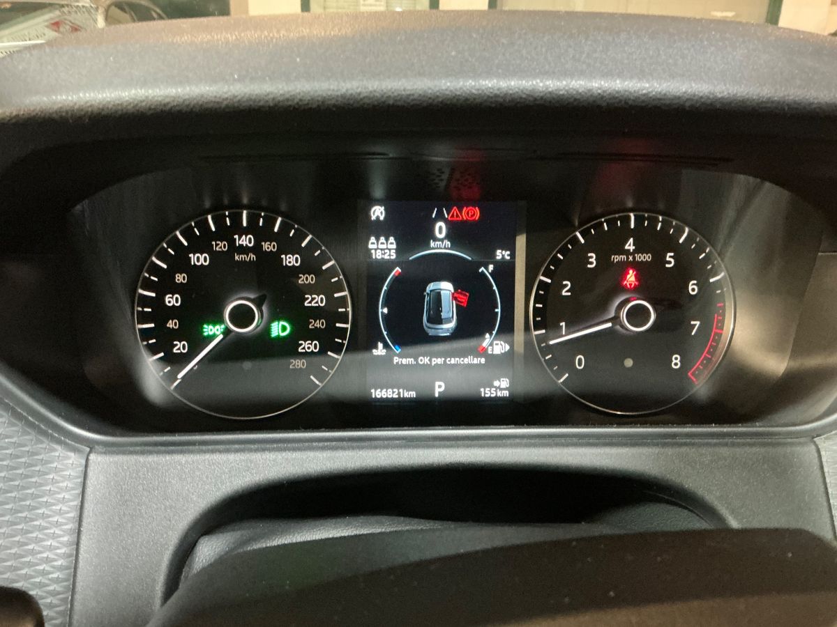 Land Rover 2019 — photo 19
