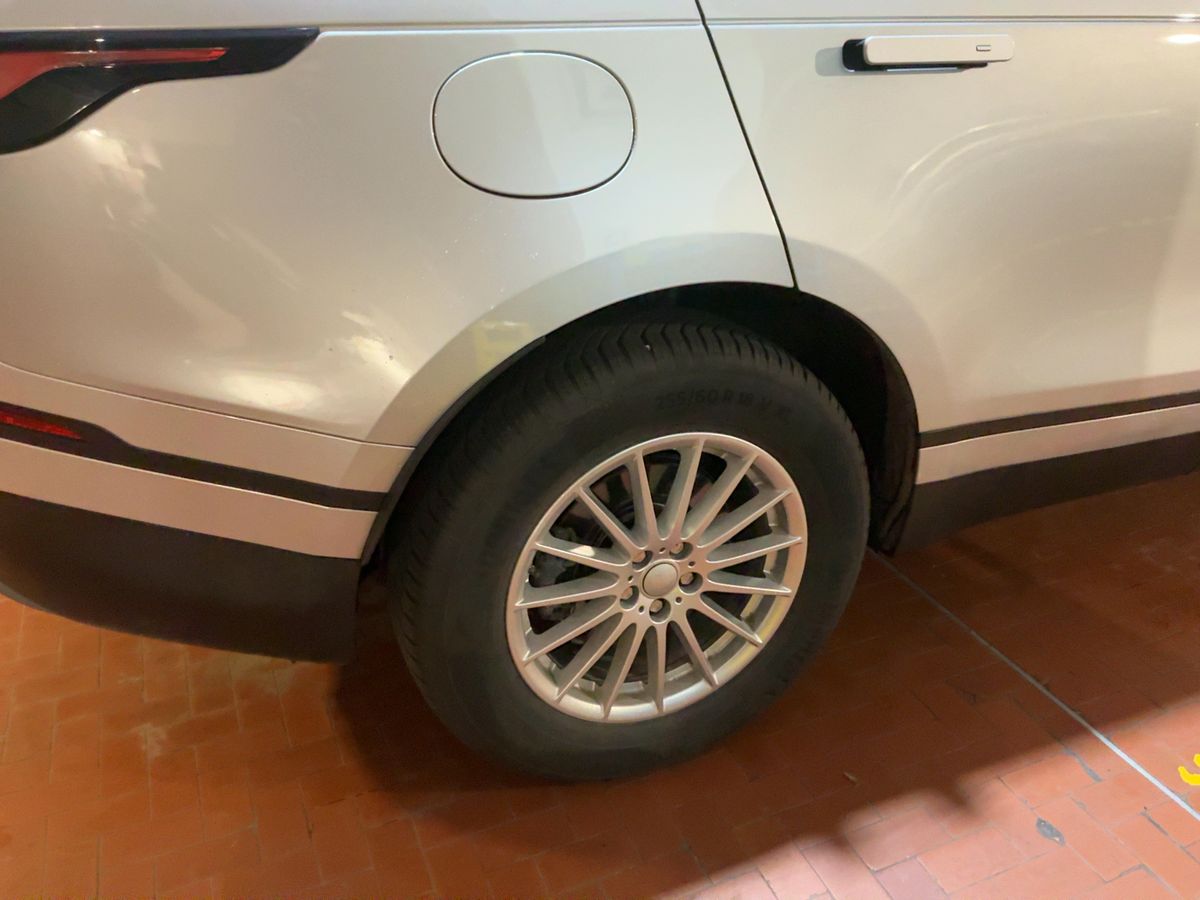 Land Rover 2019 — photo 10
