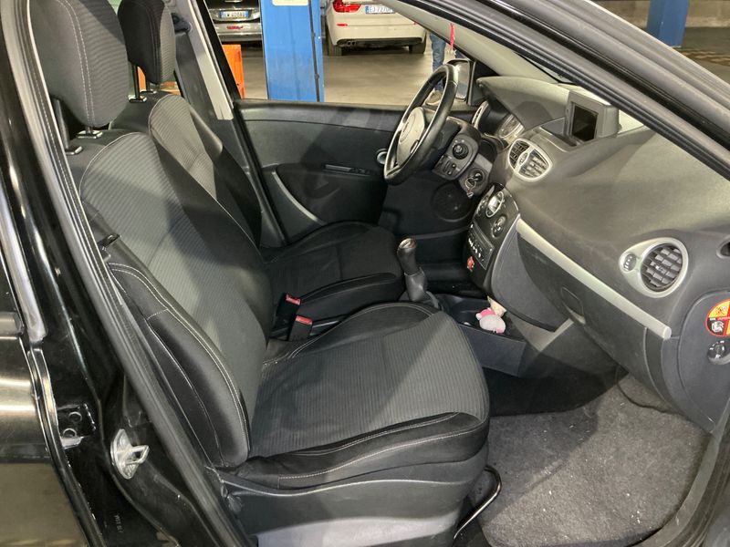 Renault Clio 1.2 Dynamique 2012 – снимка 3