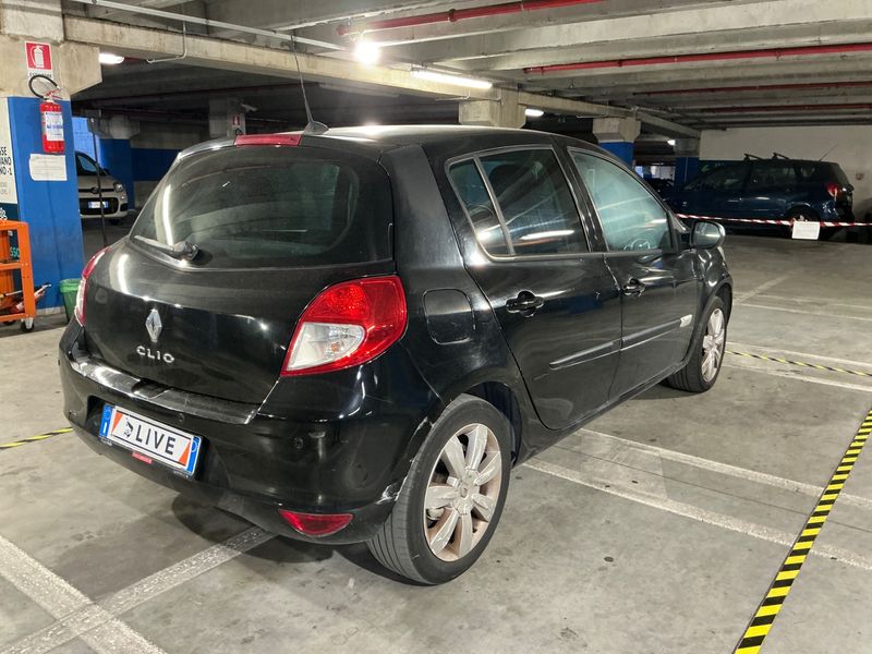 Renault Clio 1.2 Dynamique 2012 – снимка 2