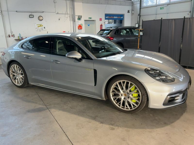 Porsche Panamera 4 E-Hybrid — zdjęcie 8