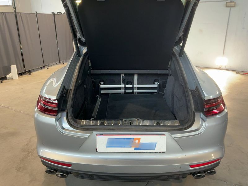 Porsche Panamera 4 E-Hybrid — zdjęcie 10