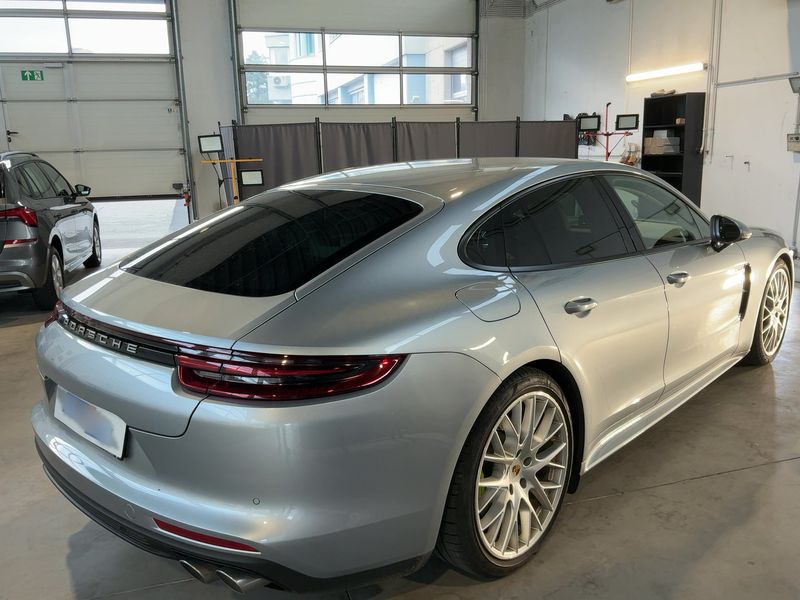 Porsche Panamera 4 E-Hybrid — zdjęcie 6