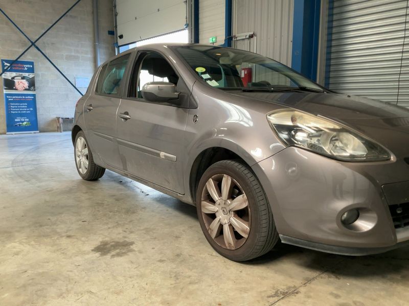 Renault Clio 1.5 dCi XV de France — zdjęcie 8