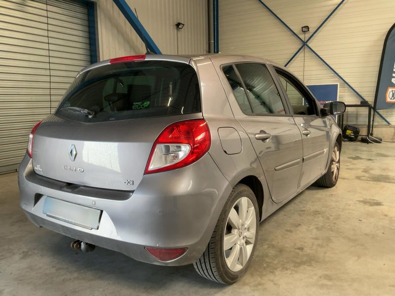 Renault Clio 1.5 dCi XV de France — zdjęcie 6