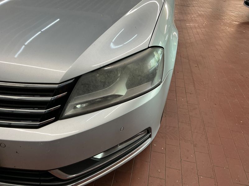 Volkswagen Passat 2.0 TDI Comfortline BlueMotion Tech 2012 – снимка 32