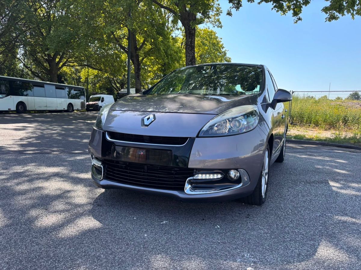 Renault Scenic 2012