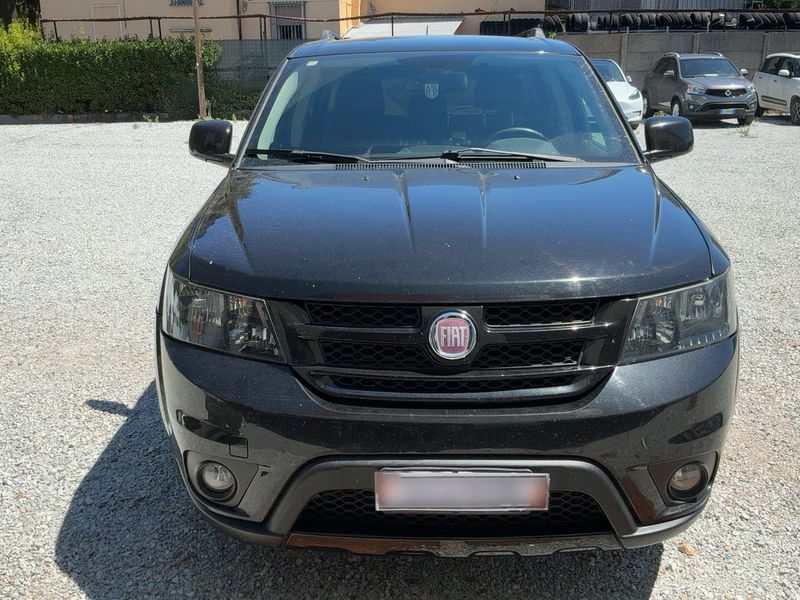Fiat Freemont 2.0 Multijet Black Code AWD — zdjęcie 9