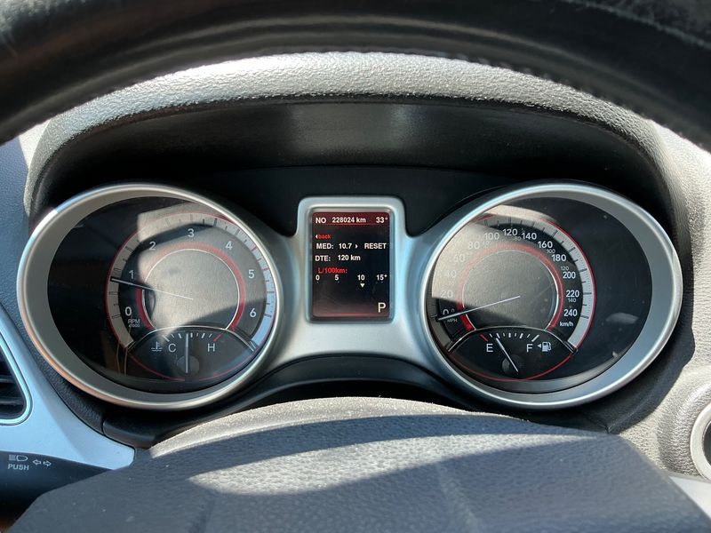 Fiat Freemont 2.0 Multijet Black Code AWD — zdjęcie 13
