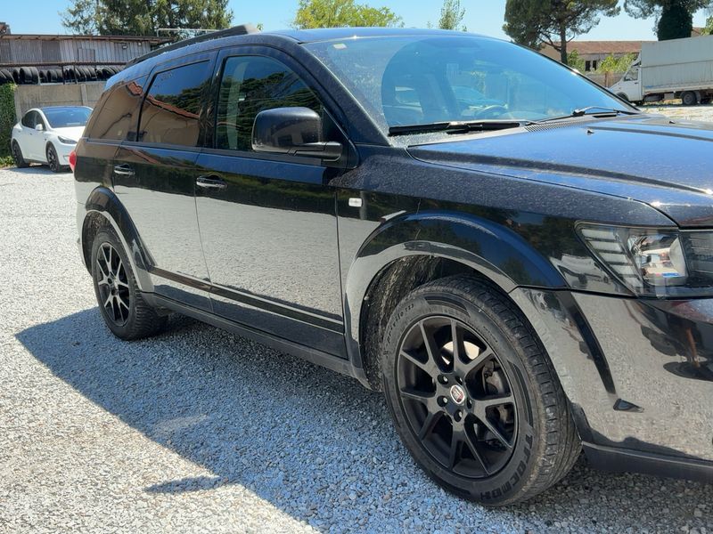 Fiat Freemont 2.0 Multijet Black Code AWD — zdjęcie 8