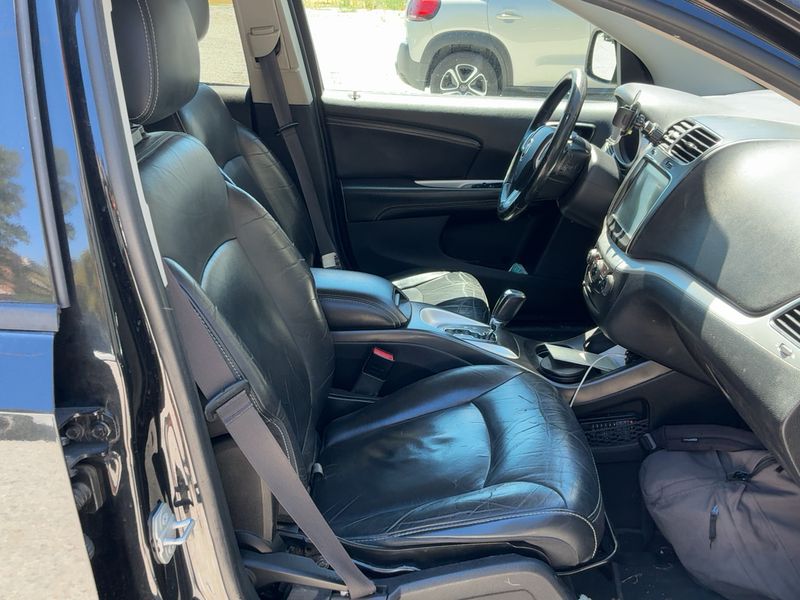 Fiat Freemont 2.0 Multijet Black Code AWD — zdjęcie 11