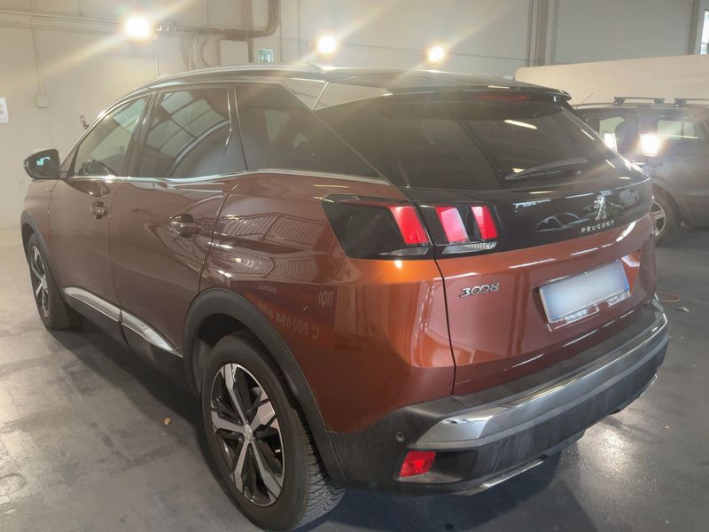 Peugeot 3008 1.5 Blue-HDi GT Line — zdjęcie 3