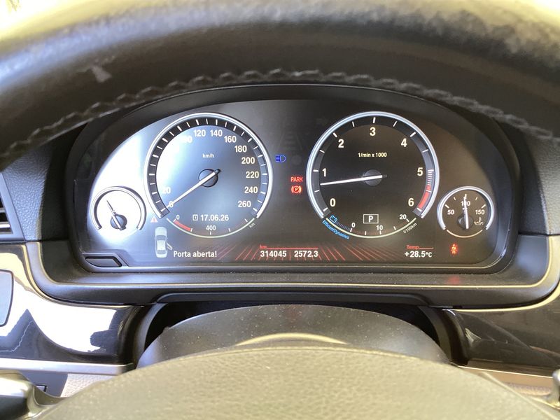 BMW 5er 530d 2011 – снимка 18