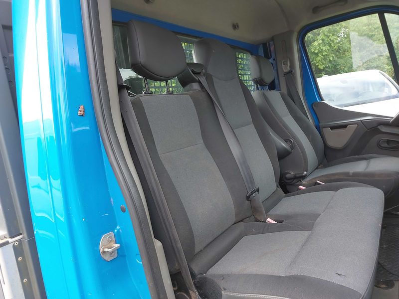 Renault Master 2.3 dCi L2H1 3,5t — zdjęcie 13