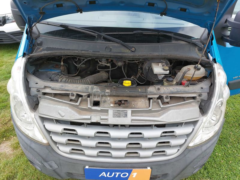 Renault Master 2.3 dCi L2H1 3,5t — zdjęcie 8