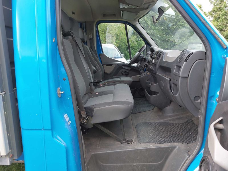Renault Master 2.3 dCi L2H1 3,5t — zdjęcie 10