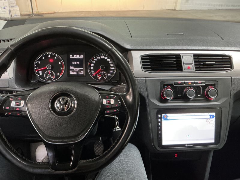 Volkswagen Caddy 1.4 TSI Trendline BlueMotion Tech — zdjęcie 12