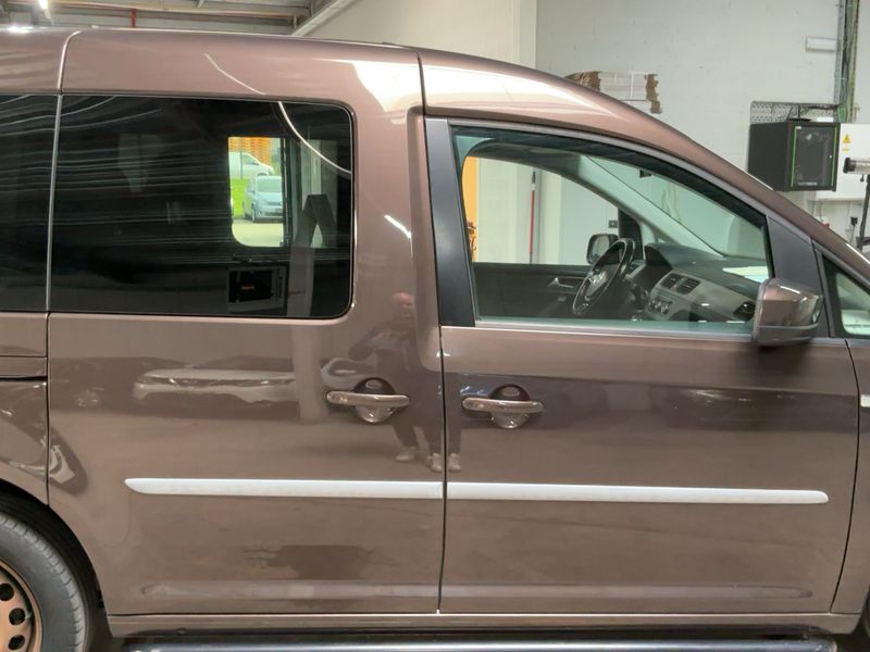 Volkswagen Caddy 1.4 TSI Trendline BlueMotion Tech — zdjęcie 7