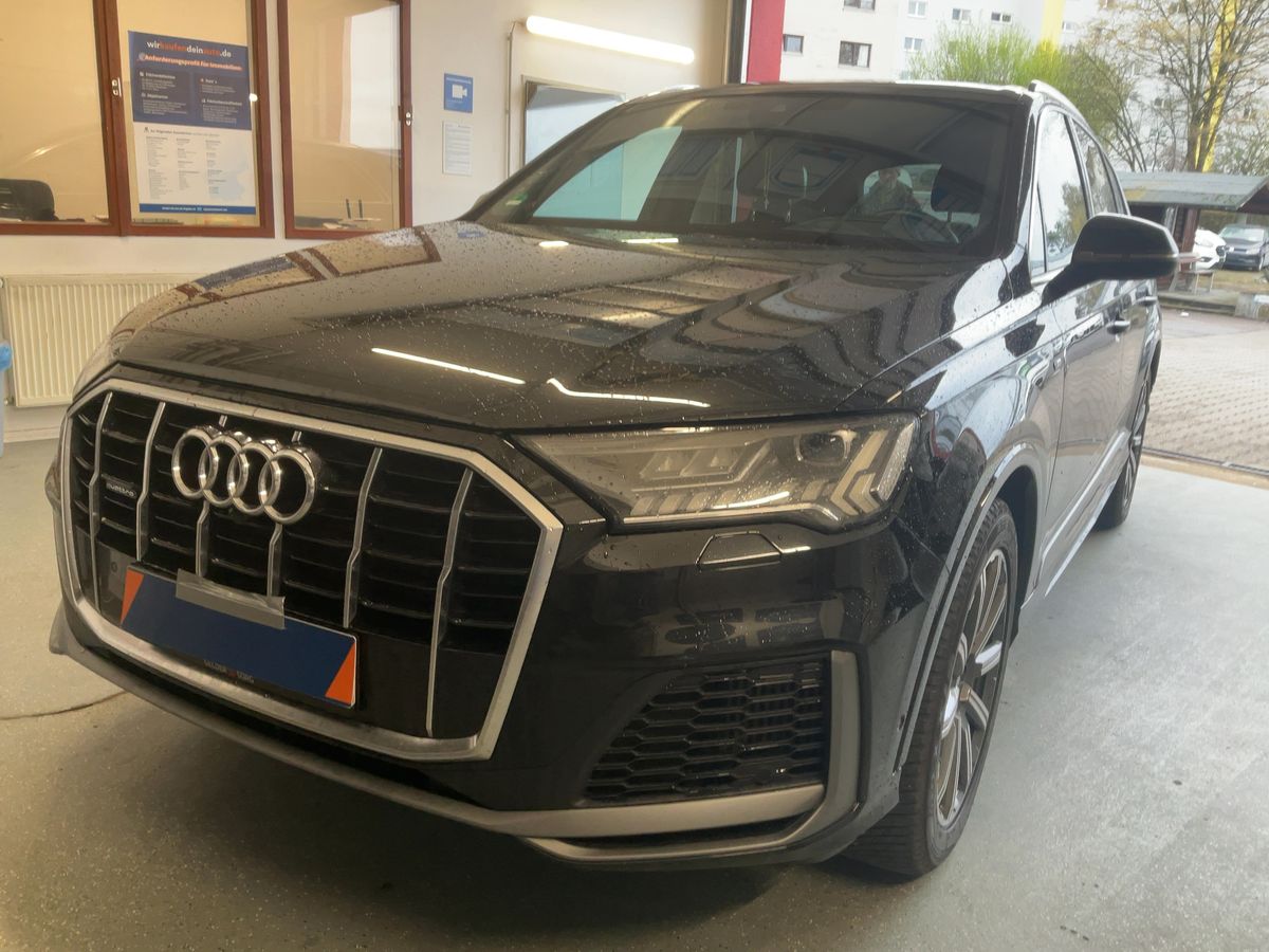 Audi Q7 2022 — photo 1