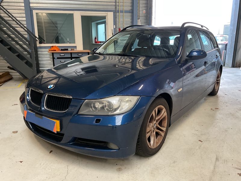 3er 320i