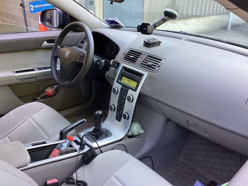 Volvo S40 1.6 — zdjęcie 3