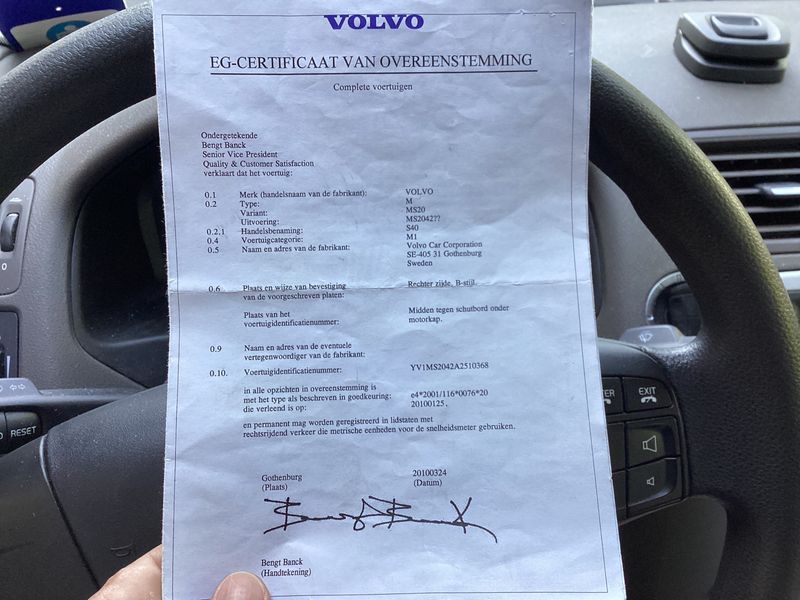 Volvo S40 1.6 — zdjęcie 6