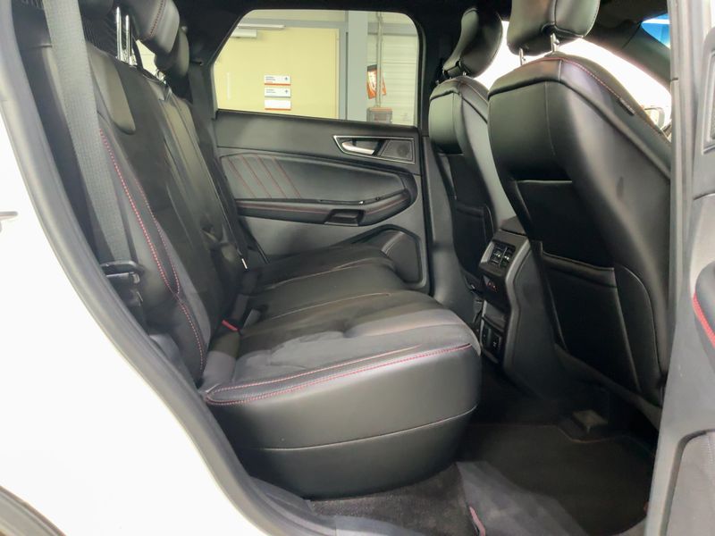 Ford Edge 2.0 TDCi EcoBlue Bi-Turbo ST-Line 4x4 — zdjęcie 14
