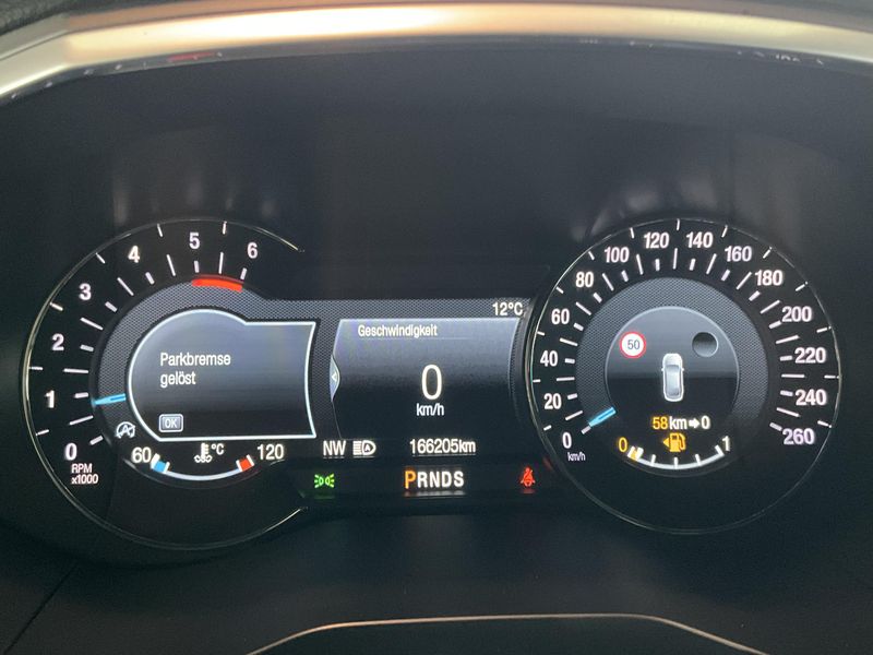 Ford Edge 2.0 TDCi EcoBlue Bi-Turbo ST-Line 4x4 — zdjęcie 13