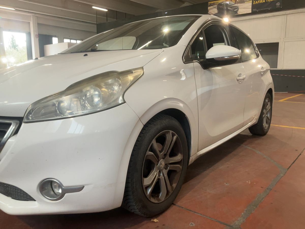 Peugeot 208 1.2 VTi Allure