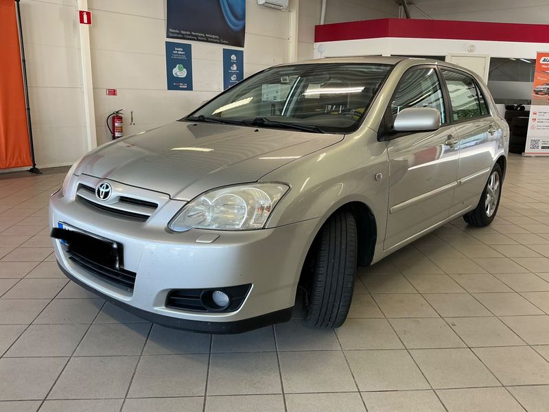 Corolla 1.6 Compact