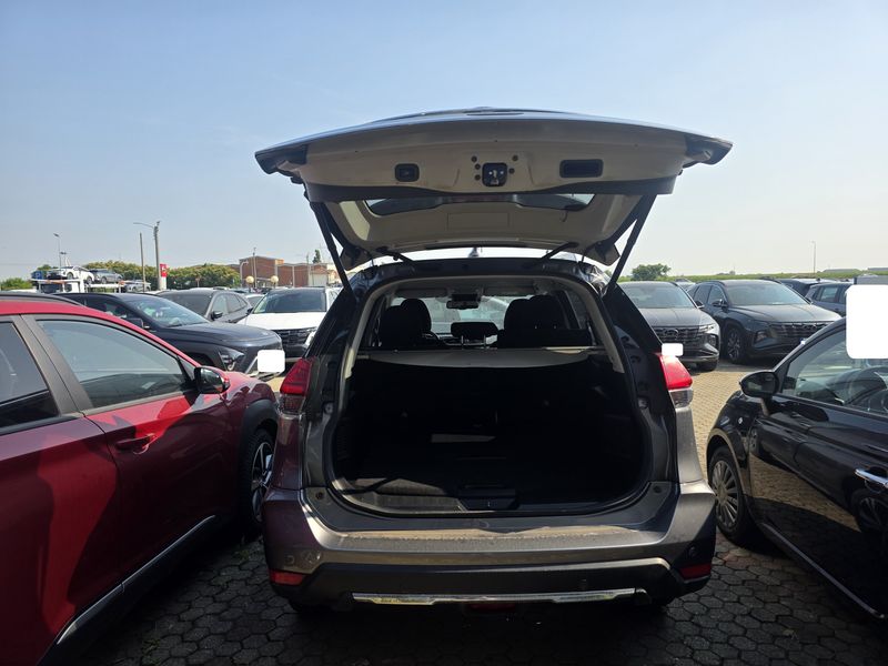 Nissan X-Trail 1.7 dCi Acenta 4x4 — zdjęcie 9