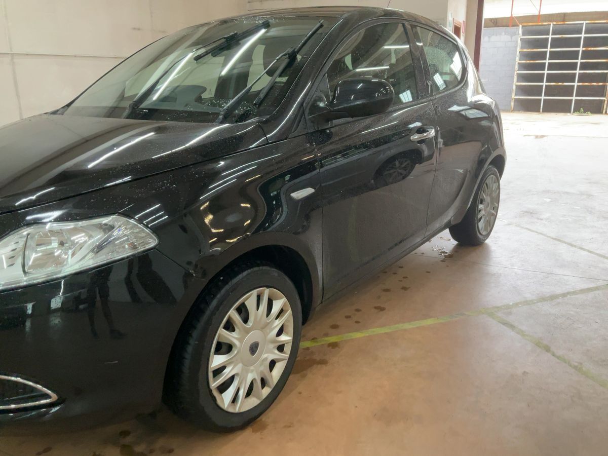 Lancia Ypsilon 1.2 Gold
