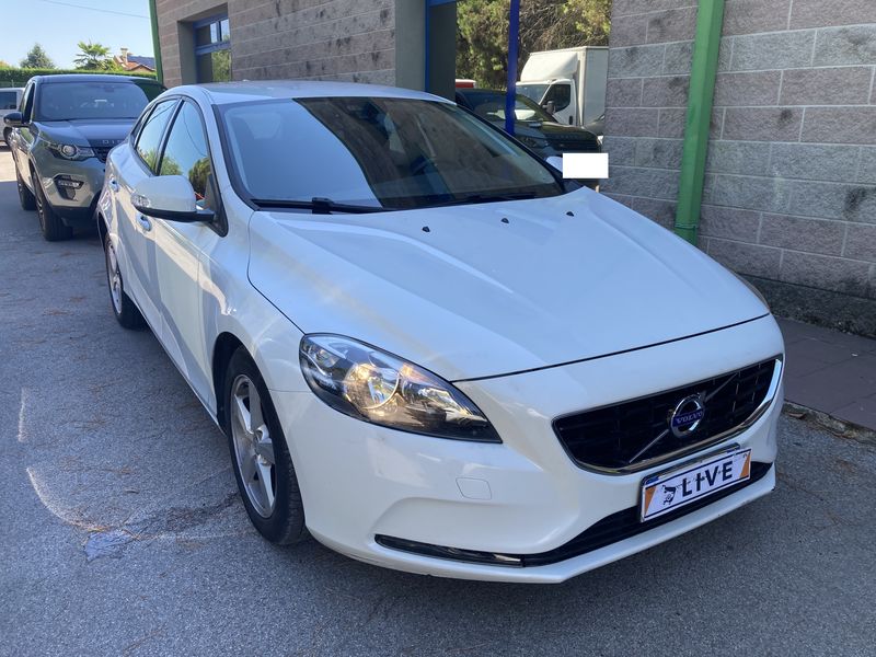 Volvo V40 1.6 D2 Summum — zdjęcie 6