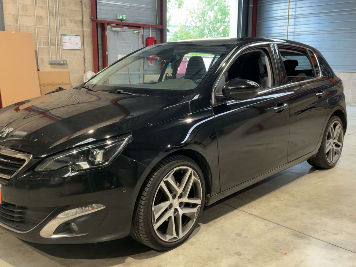 Peugeot 308 1.6 e-HDi Feline