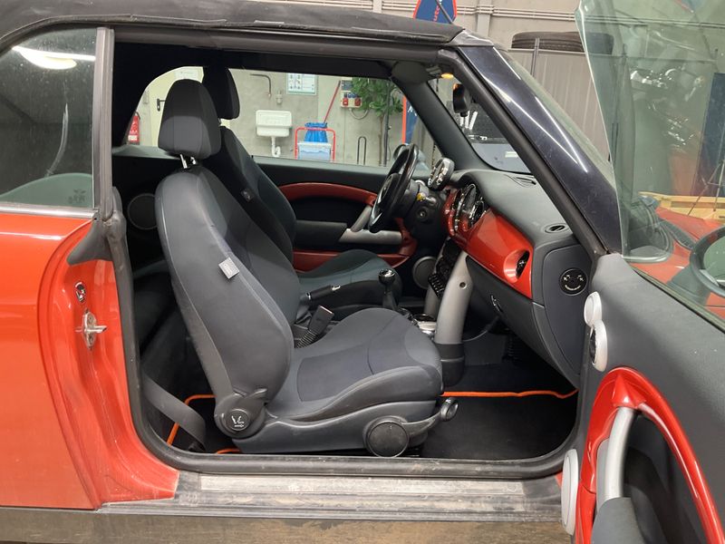 MINI Cabrio One — zdjęcie 3