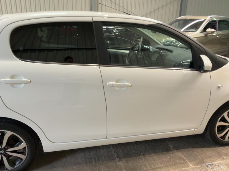 Citroen C1 1.0 VTi Shine — zdjęcie 7