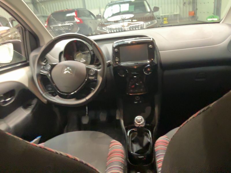 Citroen C1 1.0 VTi Shine — zdjęcie 12