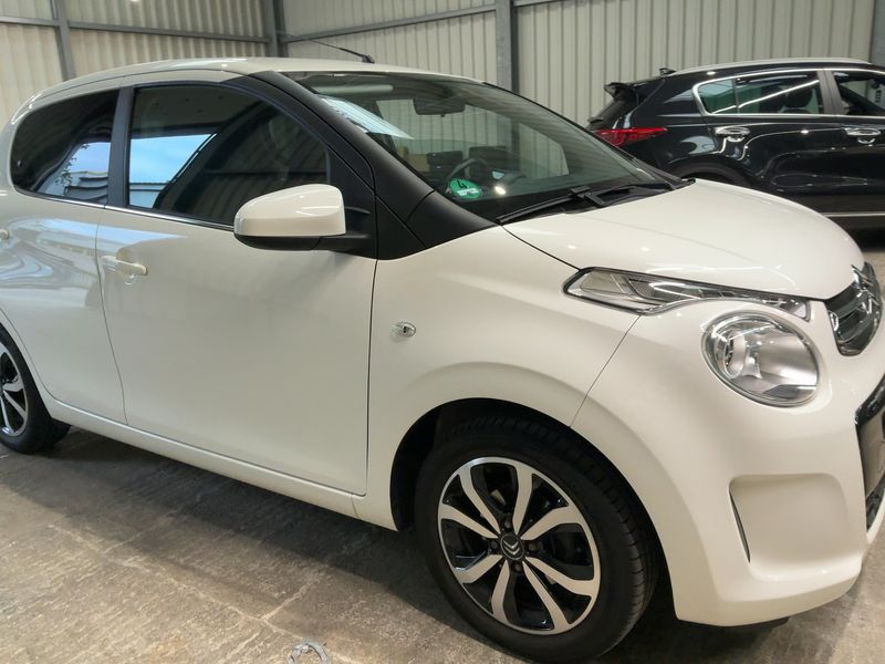 Citroen C1 1.0 VTi Shine — zdjęcie 8