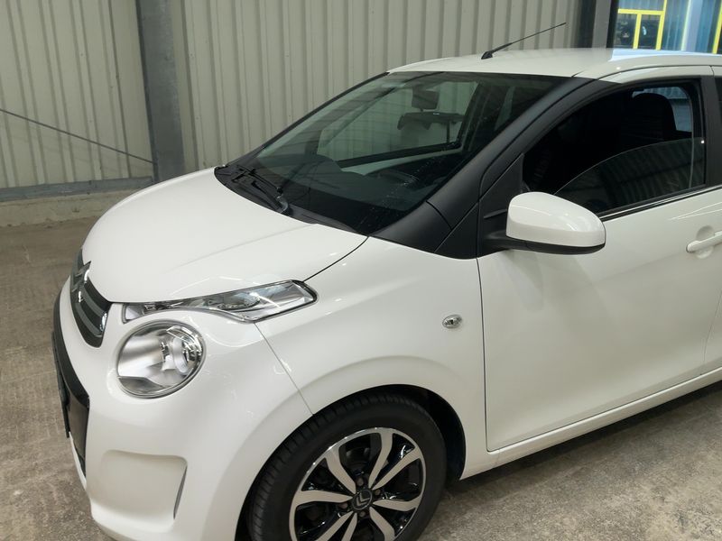 Citroen C1 1.0 VTi Shine — zdjęcie 2