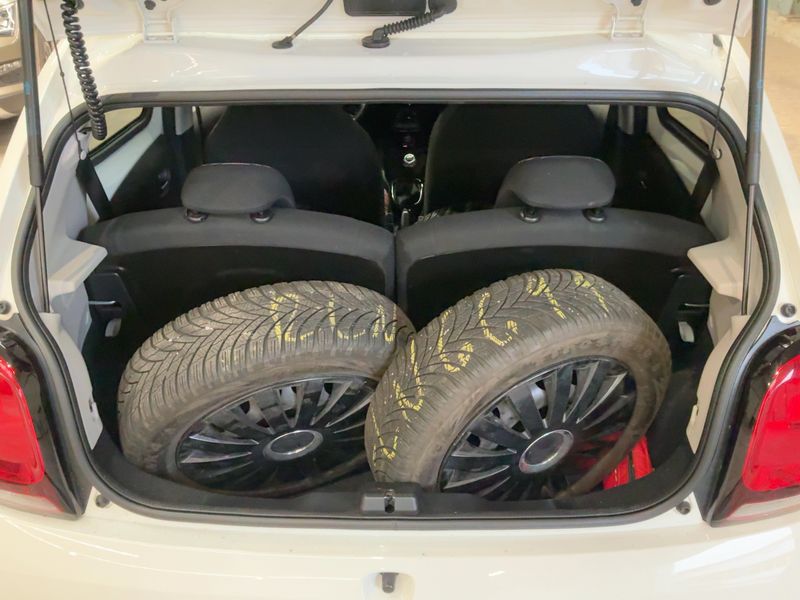 Citroen C1 1.0 VTi Shine — zdjęcie 10
