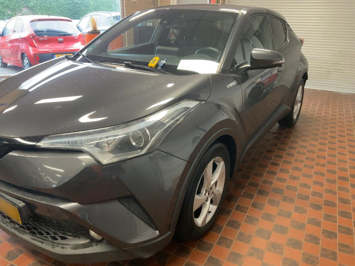 Toyota C-HR d'occasion
