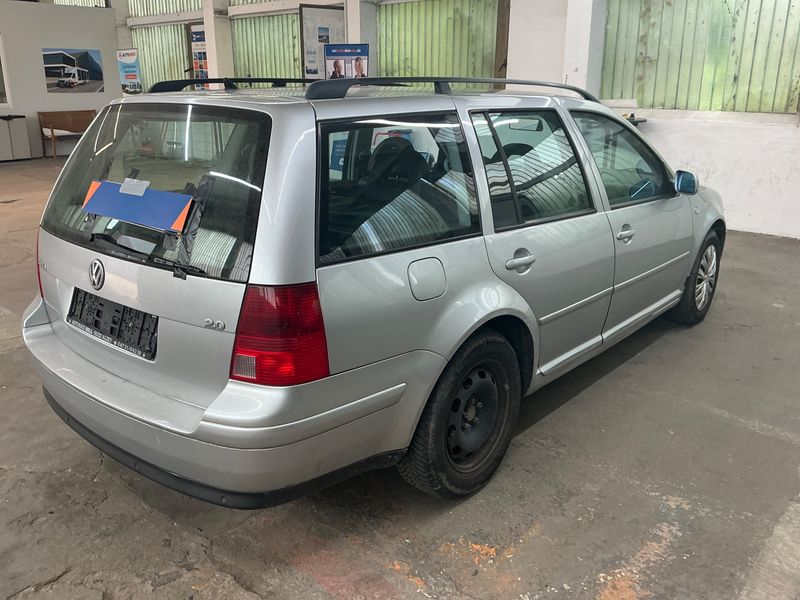 Volkswagen Bora 2.0 Sport Edition — zdjęcie 2