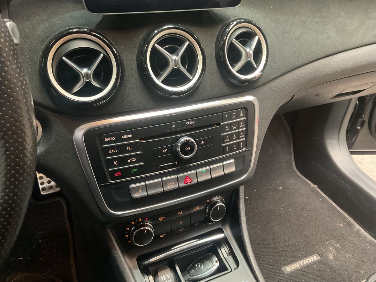 Mercedes-Benz A-Klasse 2018 — photo 31